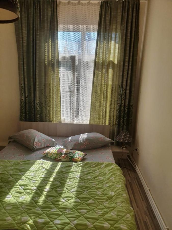 Relax Haus Hotel Хунедоара Екстериор снимка